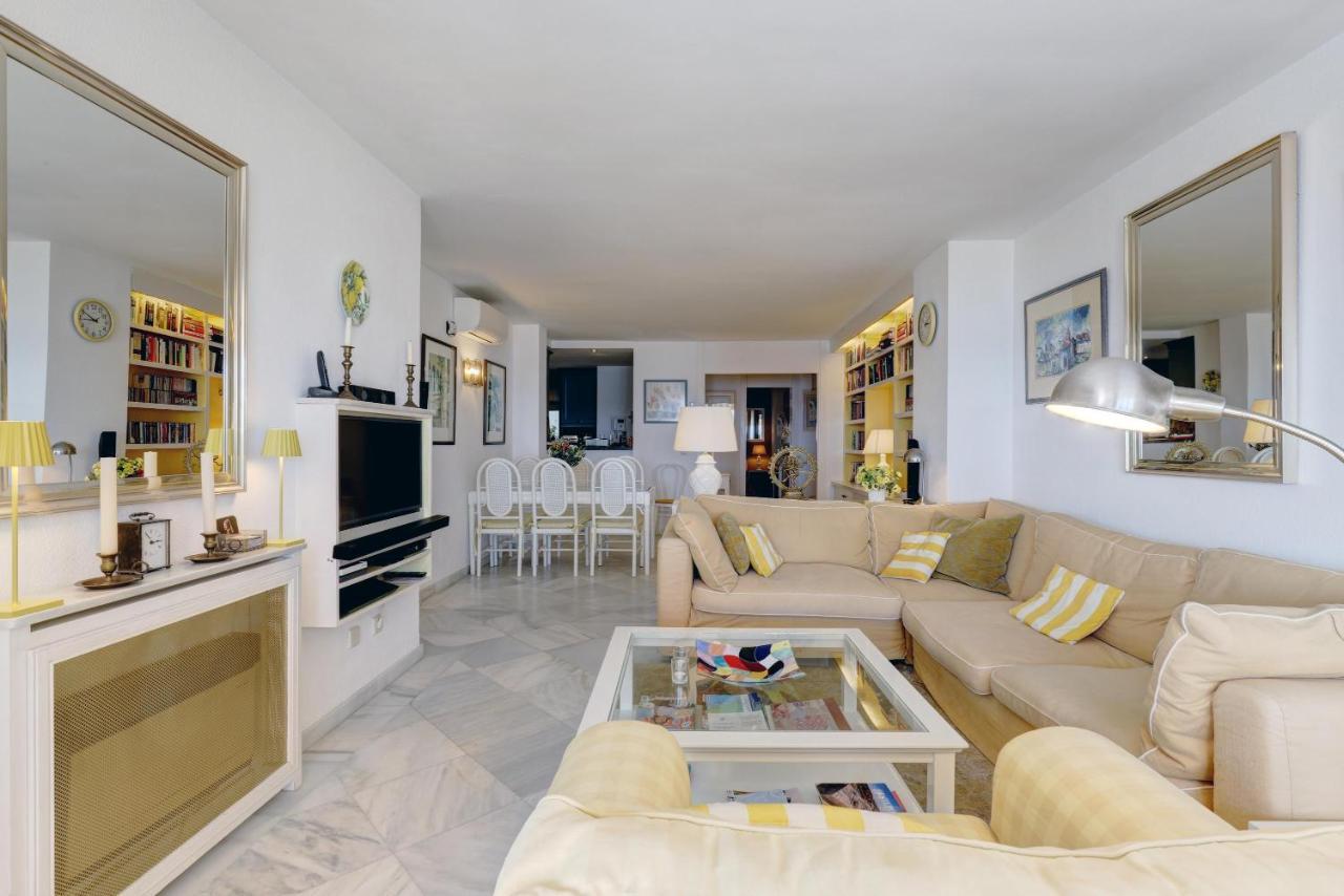 Apartment - Car Included Estepona Ngoại thất bức ảnh